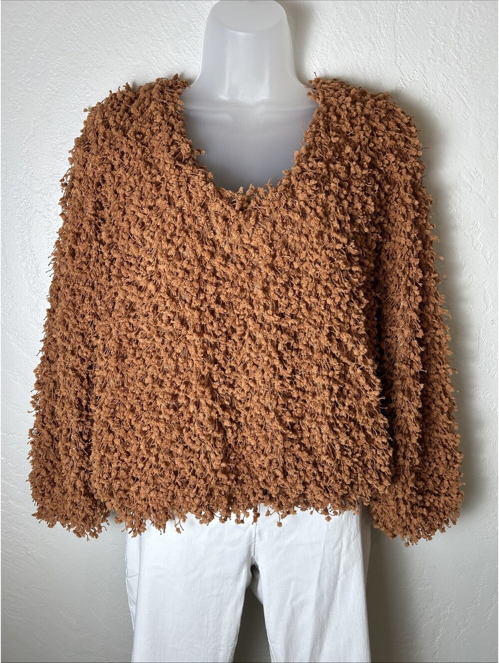 Mine Sweater Womens Medium Camel Fuzzy V Neck Popcorn Knit Boho Pullover